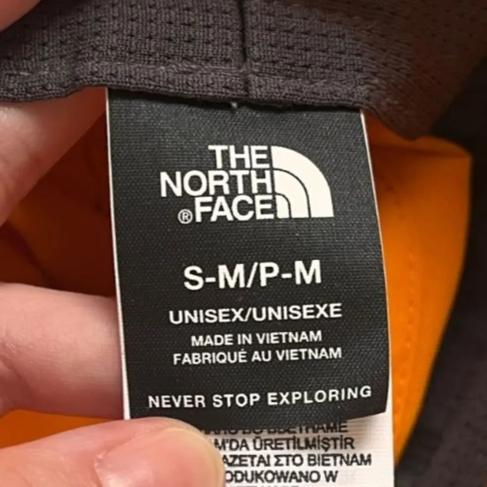 The North Face Class V Brimmer Hat in Flame Orange Size S/M NEW!